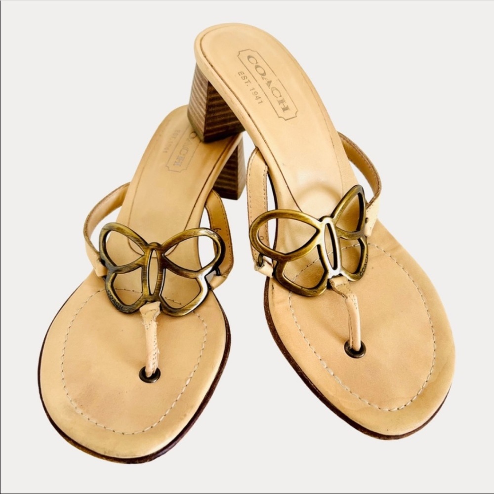 💗ISO💗 Coach Amara Butterfly Sandal 9.5/10